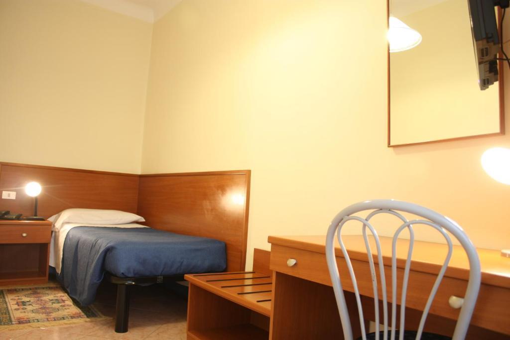 Hotel Gelsomina Milano Cameră foto
